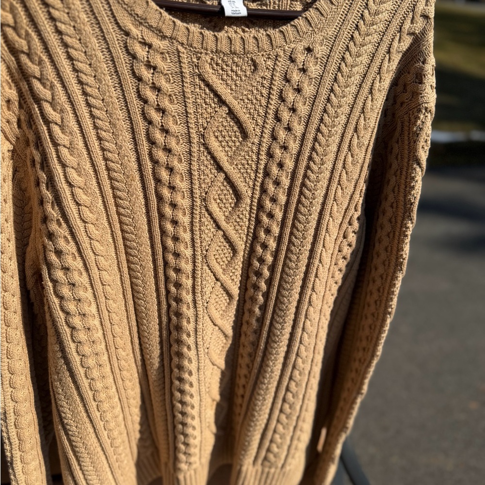 Amazon Essentials Tan Cable Knit Sweater